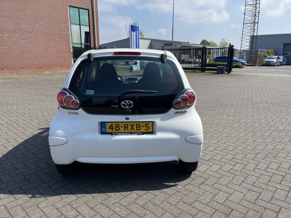 Toyota Aygo 1.0-12v cool 50 dkm
