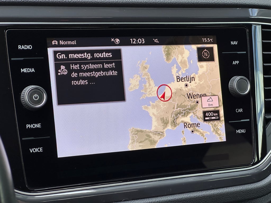 Volkswagen T-roc 1.5 tsi 150pk sport | led | dode hoek | trekhaak | carplay