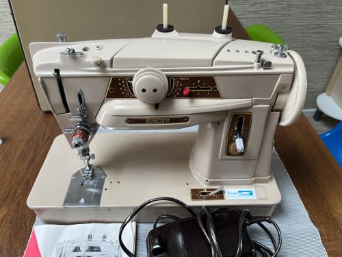 Singer naaimachine oud naar bijna ongebruikt