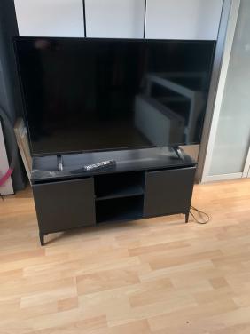 Smart TV 50 inch incl kast.
