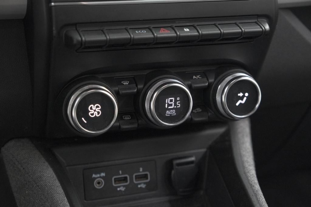 Renault Zoe r110 life 52 kwh | koopaccu | 3 fase | camera | apple carplay |