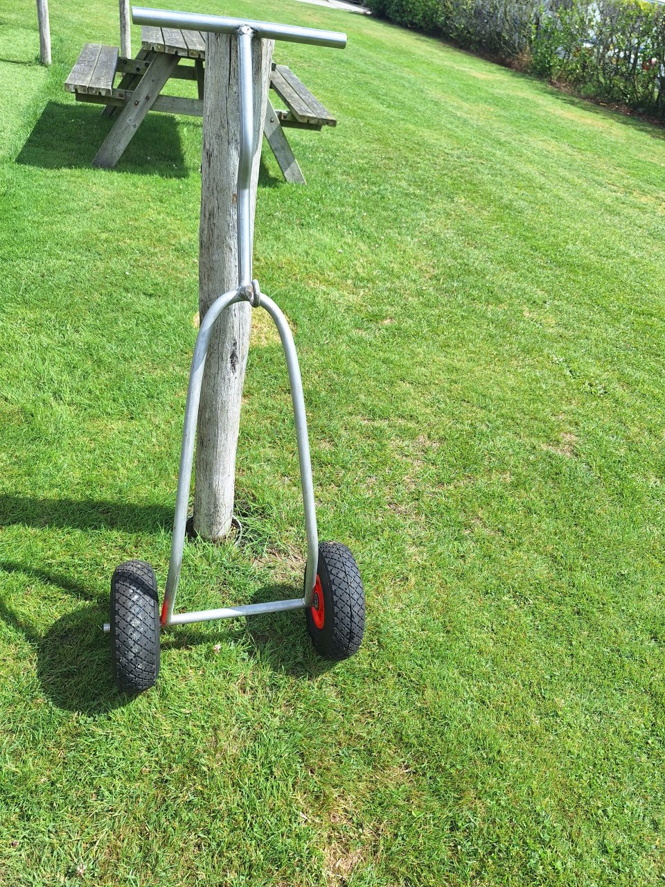 Boeg trolly