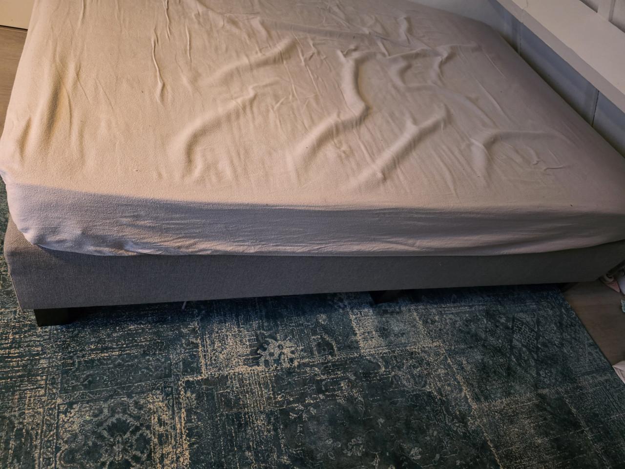 Bed aangeboden