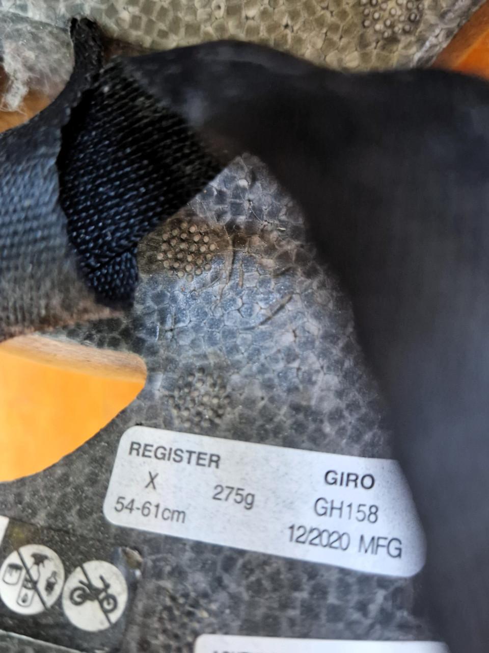 Te koop: zgan Giro fietshelm