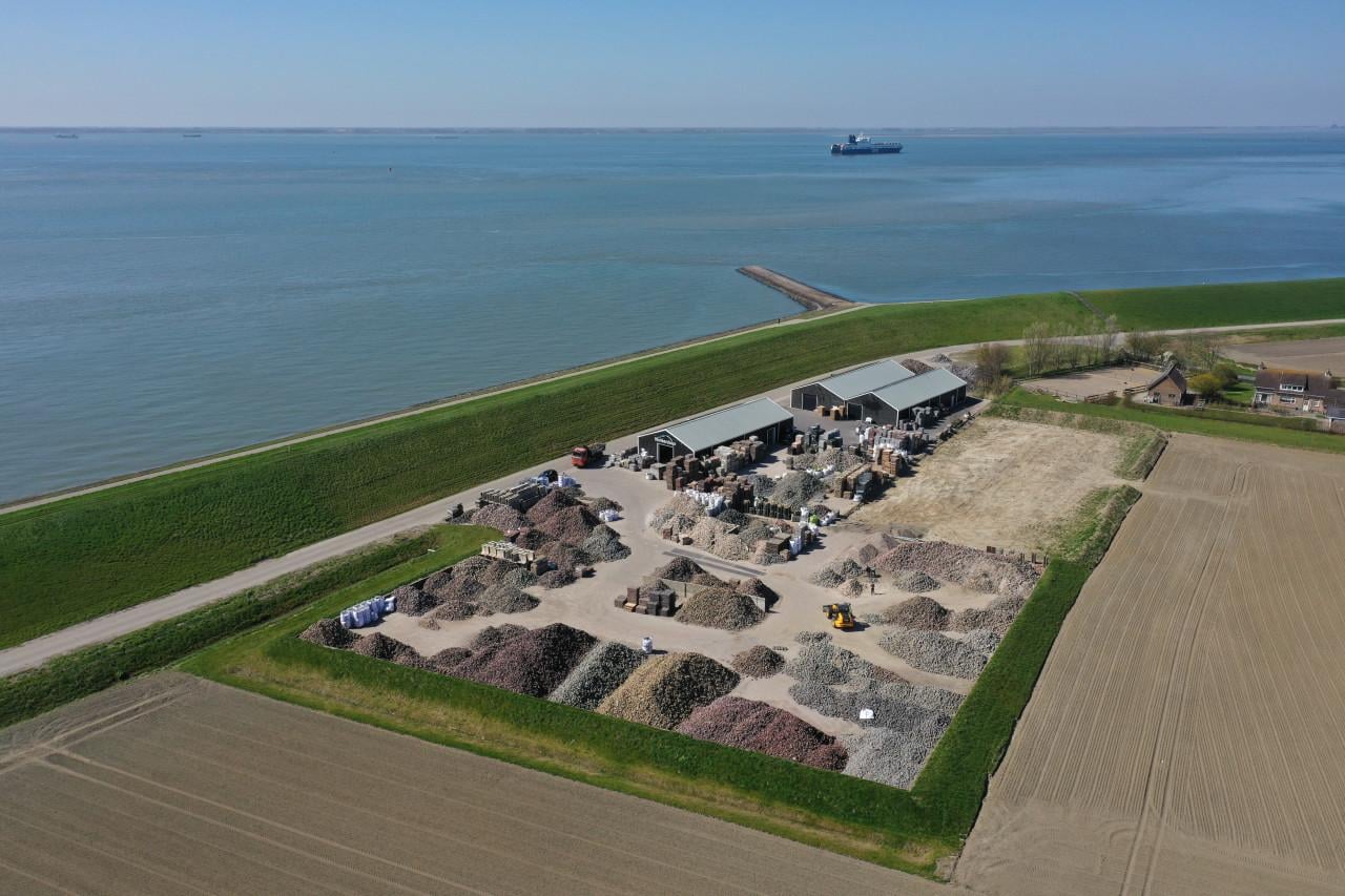 Oprit en terras klaar voor uw keuze!