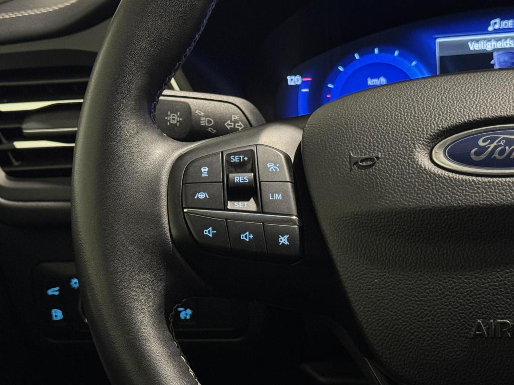 Ford Kuga 2.5 phev vignale soh 90%