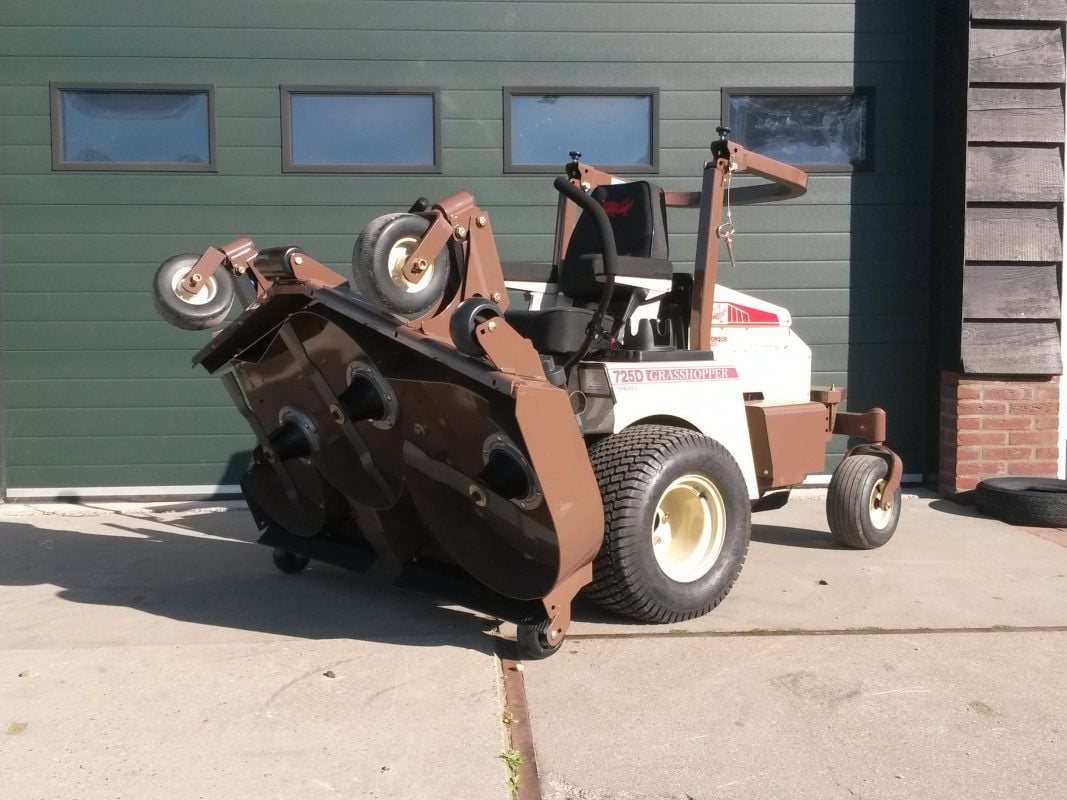 Grasshopper frontmount 900d