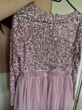 Feestelijke oud roze jurk met tule rok