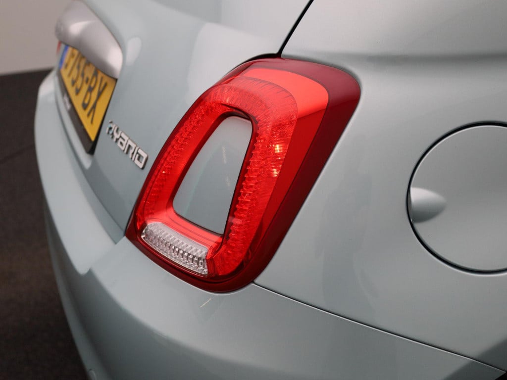 Fiat 500 1.0 hybrid launch edition | lmv | schuifdak! | parkeer sensoren | 