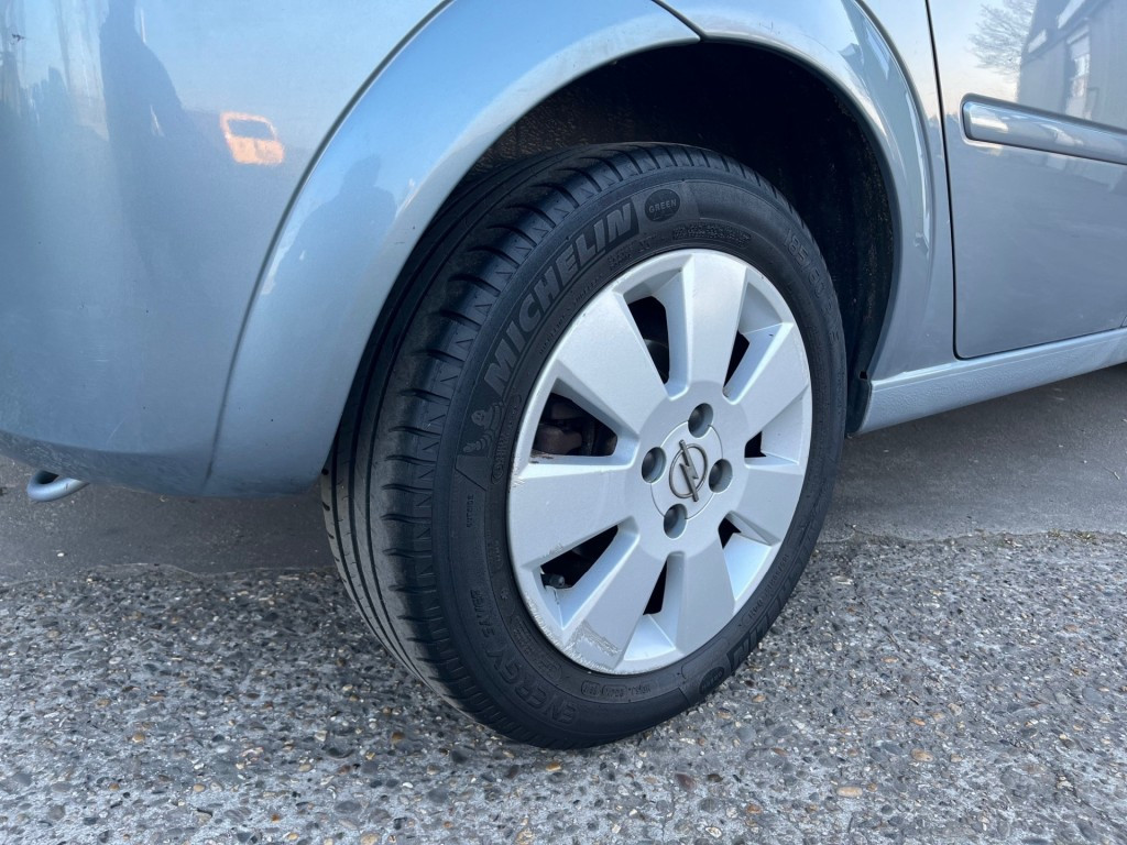 Opel Meriva 1.6 cosmo