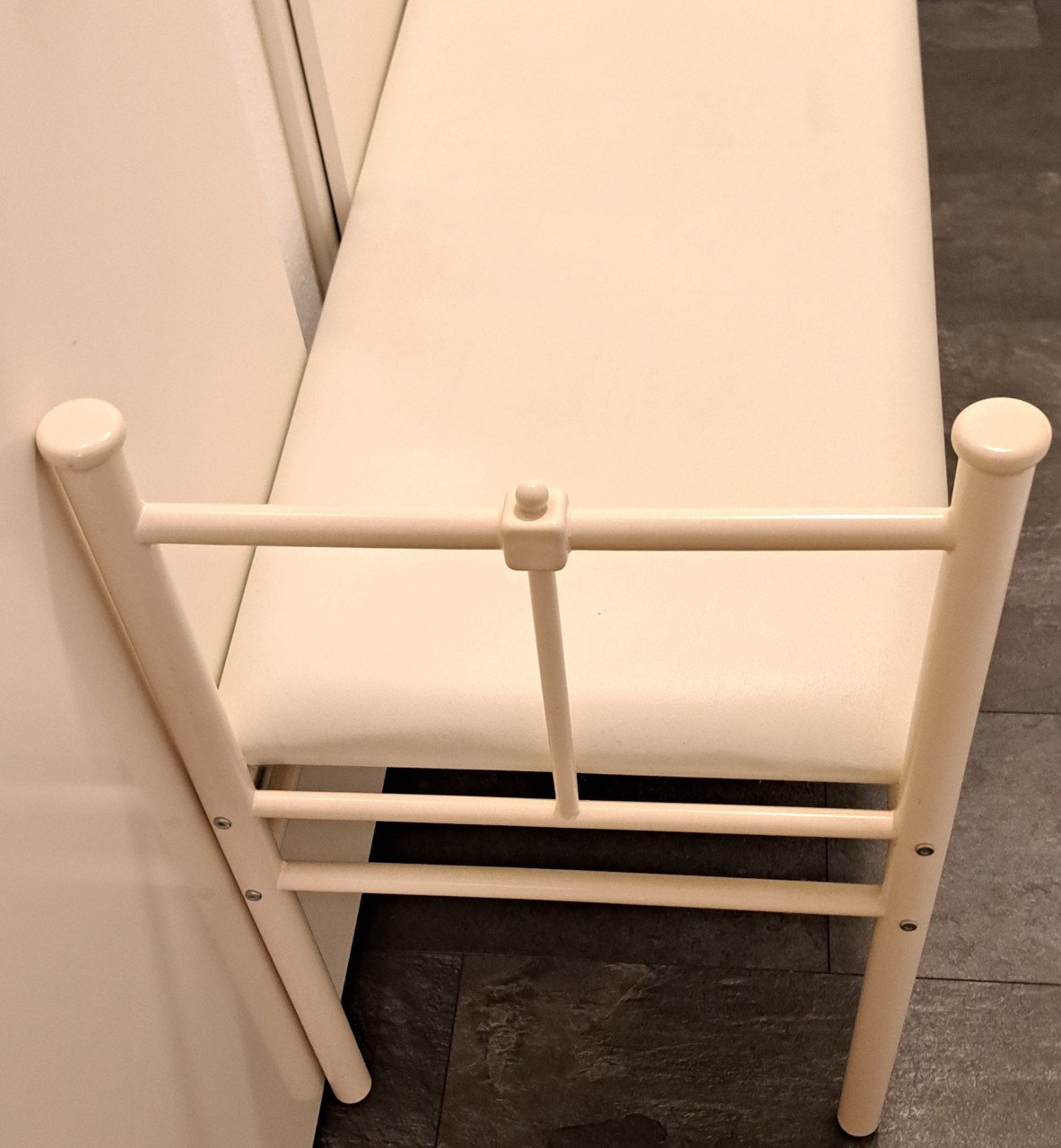 Mooie en aparte zit-/hal-/bedbank