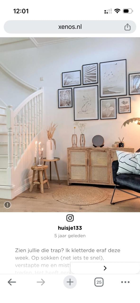 Set van 12 zwarte fotolijsten (Xenos), perfect voor een galerijwand