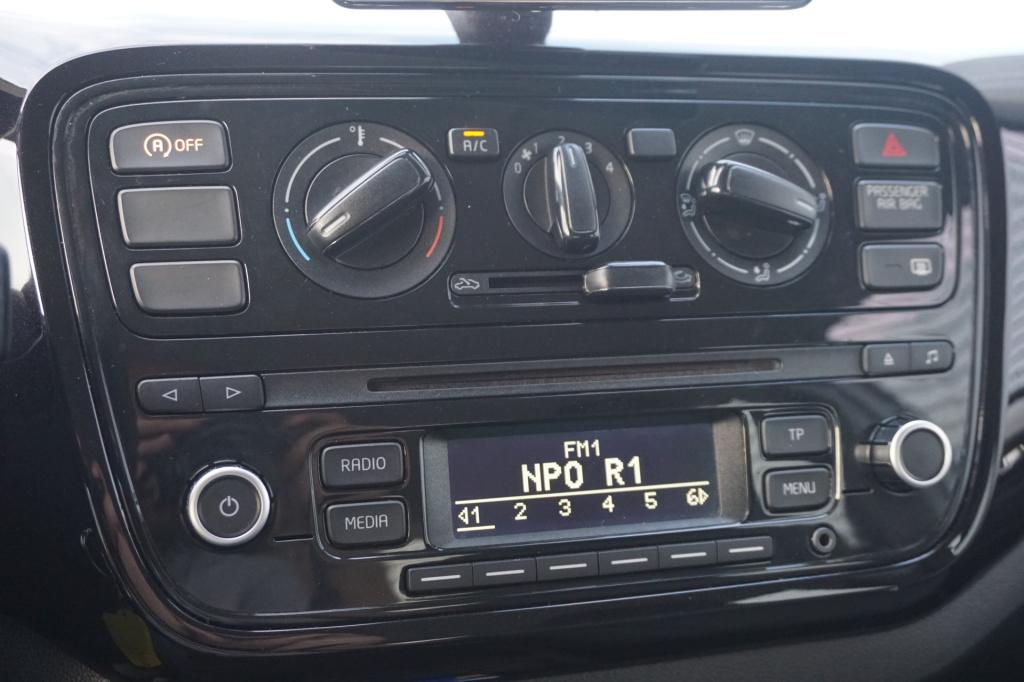 Volkswagen UP! 1.0 move up! bluemotion airco / elektr. ramen / lm velgen / 