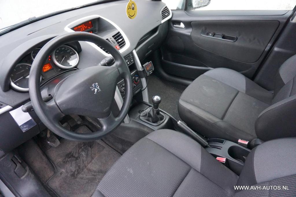 Peugeot 207 1.4 vti access