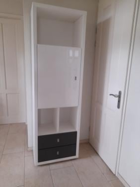 4 x Prachtige XOOON kasten 40 x 65 x 208 ( in goede nette staat)