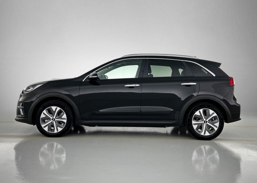 Kia E-niro executiveline 64 kwh | automaat | parker sensoren | leder | stoe