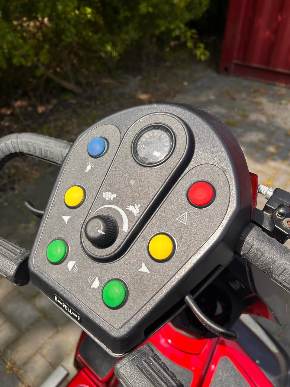 PracticComfort Golden Scootmobiel – nieuwe accu’s – rijdt goed