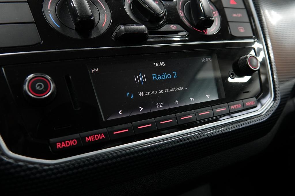 Volkswagen UP! 1.0 | bluetooth | lane assist | airco |