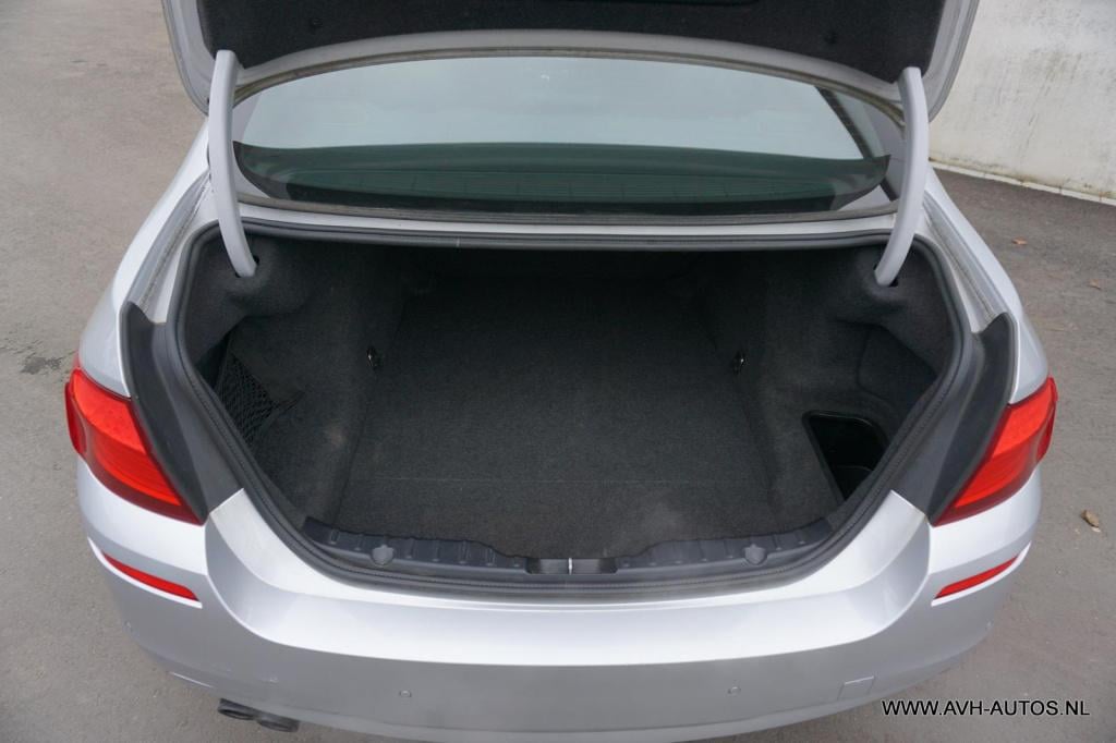 BMW 5 Serie 530i high executive