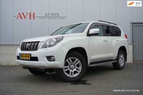 Toyota Land Cruiser 3.0 d-4d-f lx window van