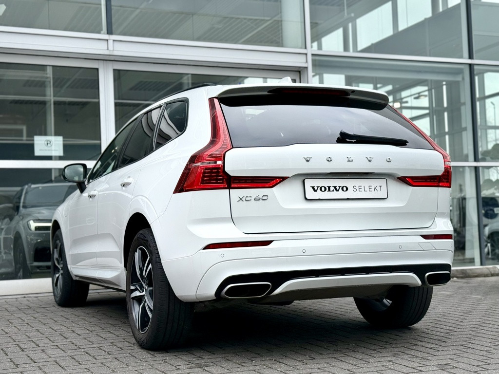 Volvo XC60 t8 390pk recharge r-design| panodak| adap.cruise| 360camera| led