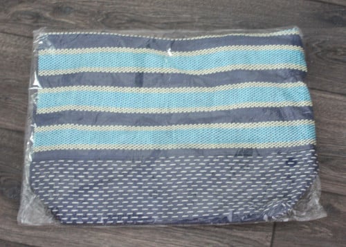 Nieuwe blauwe tas