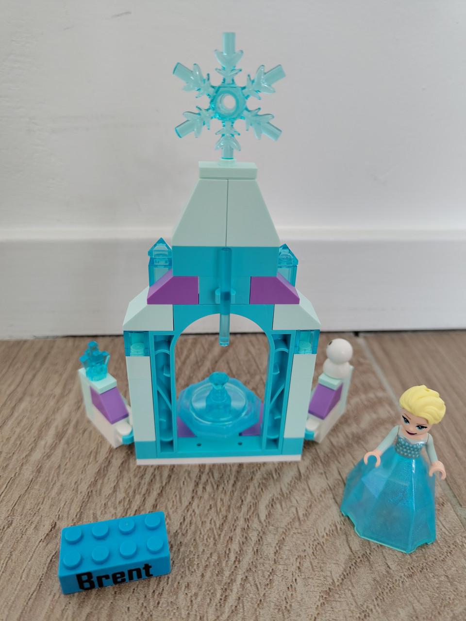 LEGO Binnenplaats van Elsa's Kasteel - 43199