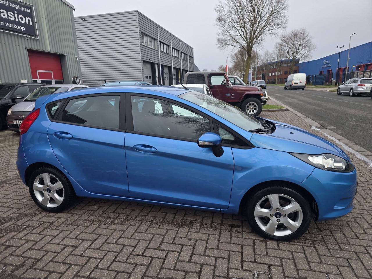 Ford Fiesta 1.25 Limited  bj2011  lage km  €3950