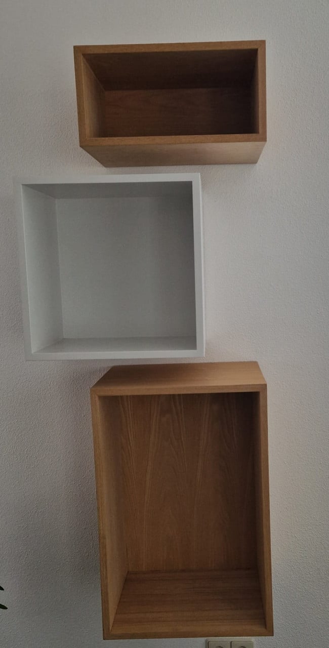 Muuto stacked kast met backboard, licht eiken en wit, 3 stuks