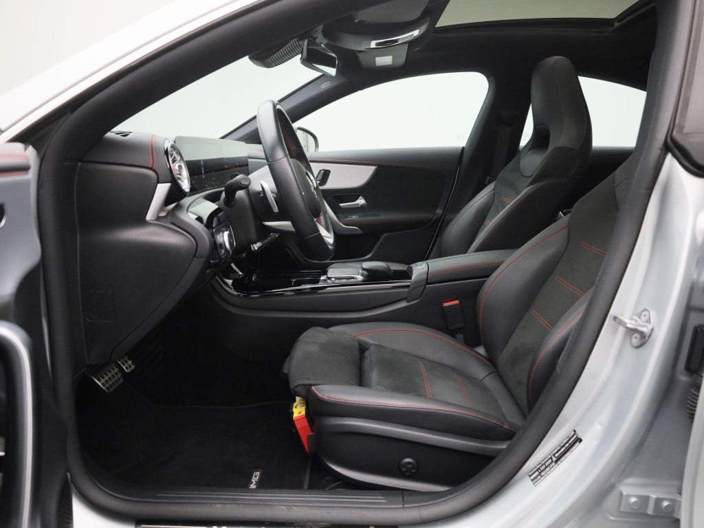Mercedes-Benz Cla 250 e business solution amg limited | amg-styling | panor
