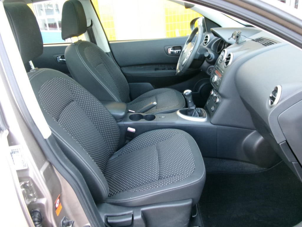 Nissan Qashqai 1.6 airco, cr.contr., panoramadak, trekhaak