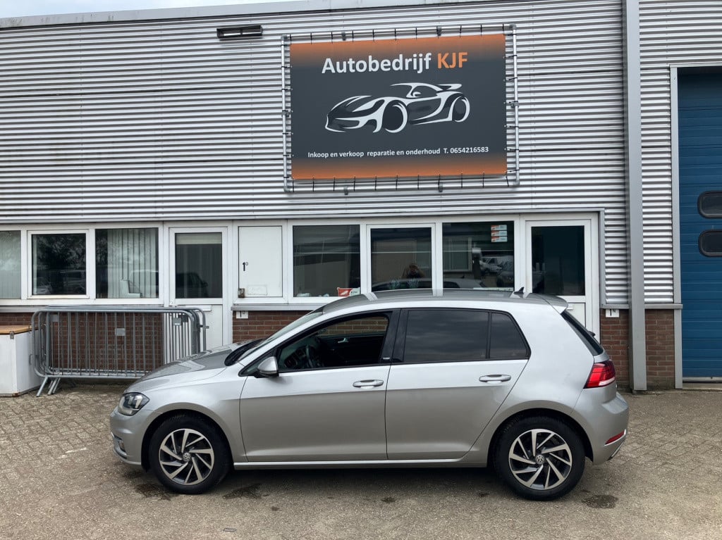 Volkswagen Golf 1.6 tdi comfortline navi 85 kw