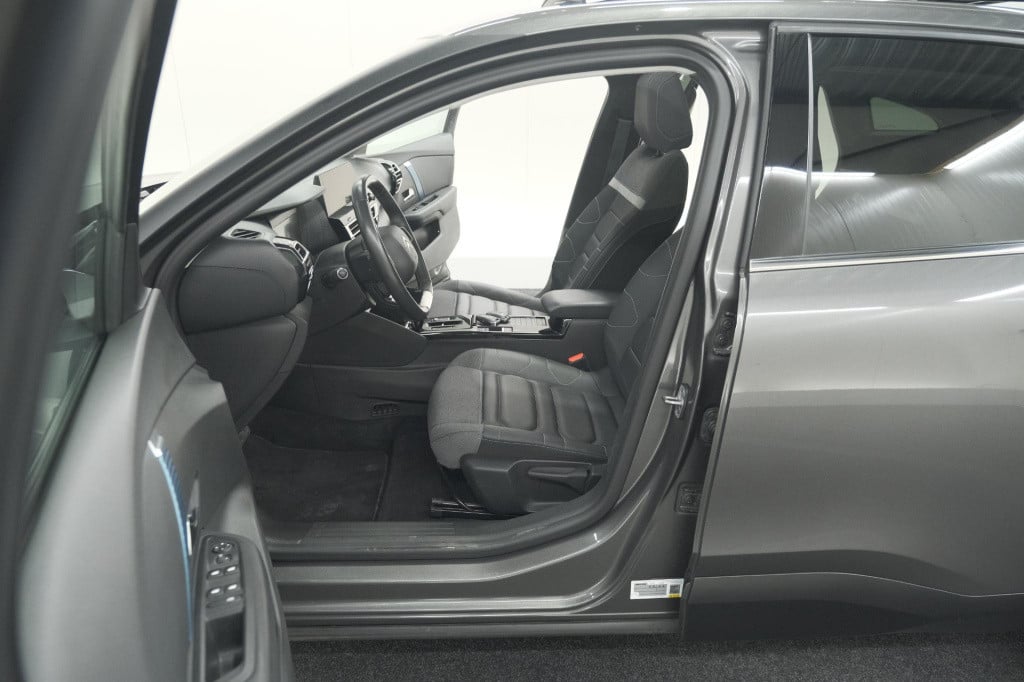 Citroen Ë-c4 shine 50 kwh | elektrisch panoramadak | camera | adaptieve cru