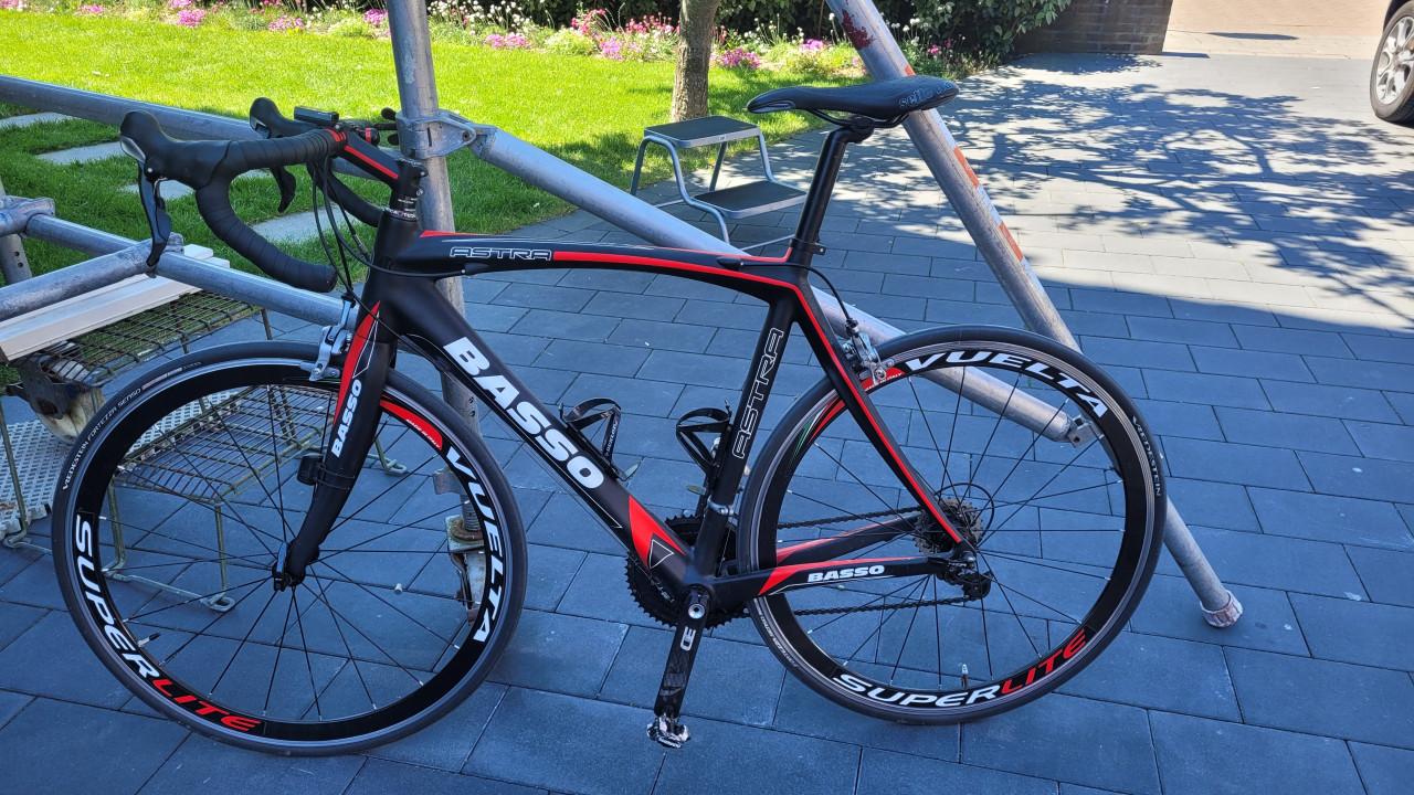 Basso Astra carbon frame schade