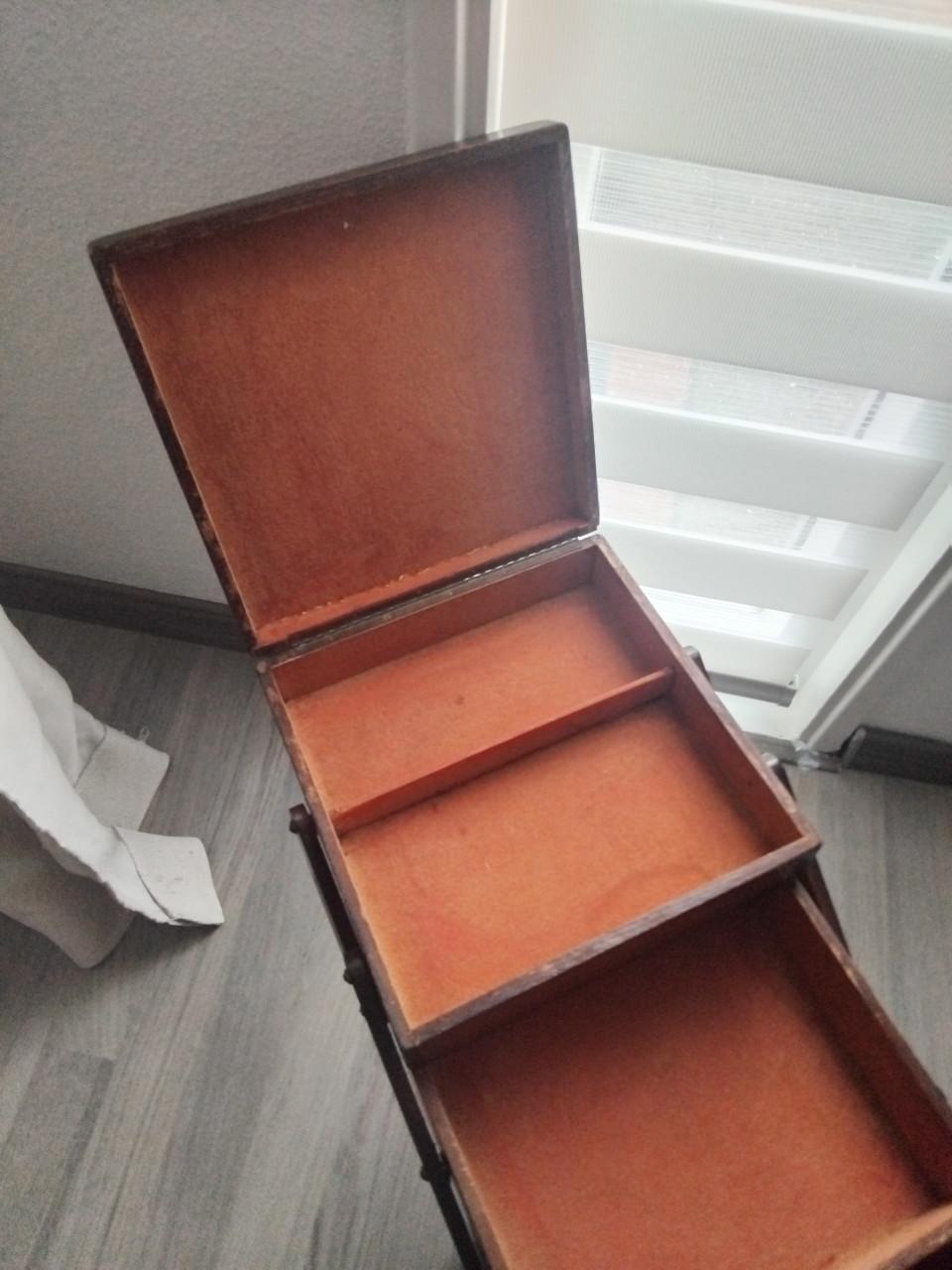 Antieke Harmonica Naaikist Hout