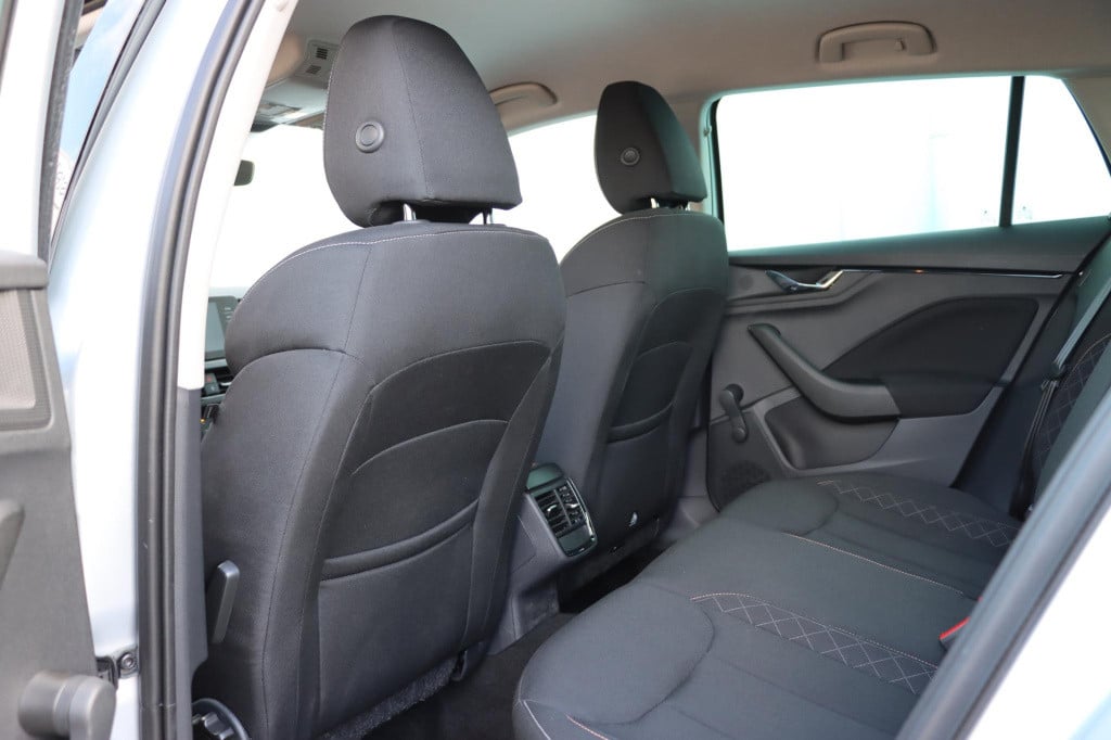 Skoda Scala 1.0 tsi ambition dsg7 110pk