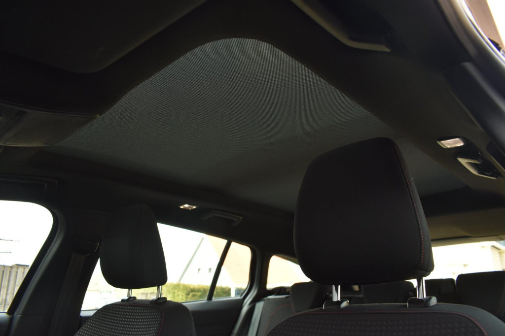 Ford Focus wagon 1.0 ecoboost hybrid st line | panoramadak | apple carplay 