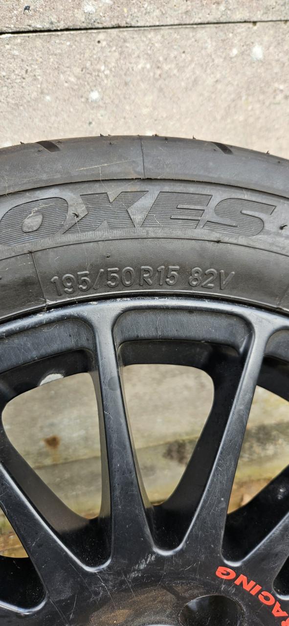 Toyo R888R banden op O.Z Racing velgen