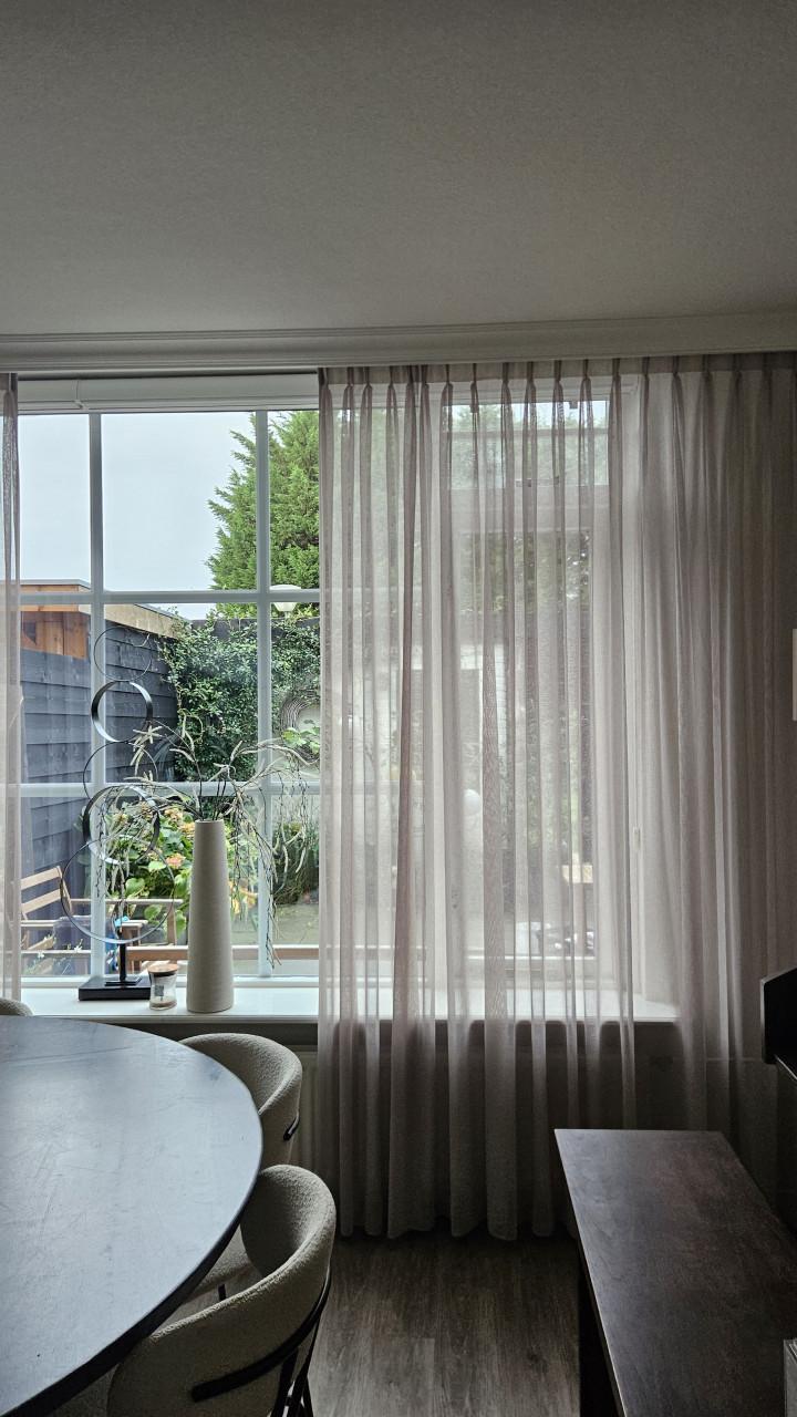 Licht doorlatende gordijnen