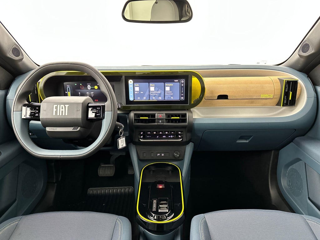 Fiat Panda grande la prima 11 kw 44 kwh || demonstratie model || navigatie