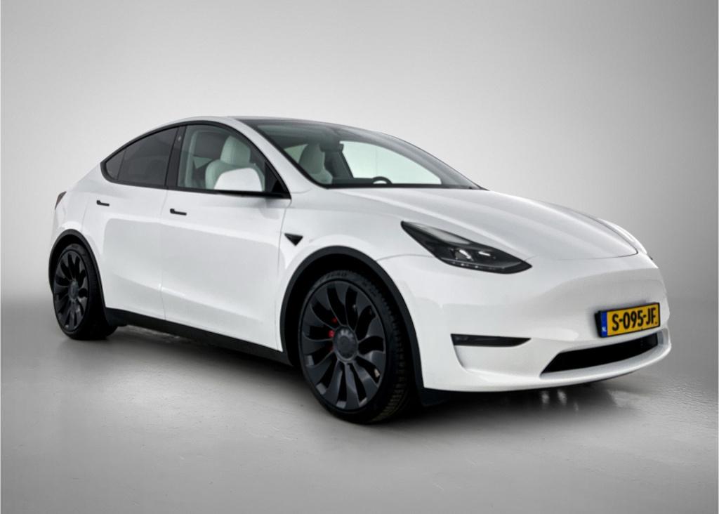 Tesla Model Y performance awd 75 kwh | leder | parkeercamera | schuif-kante
