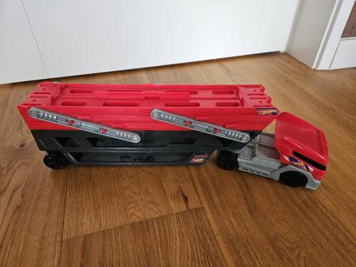 Hot Wheels Mega Truck oplegger (z.g.a.n.)