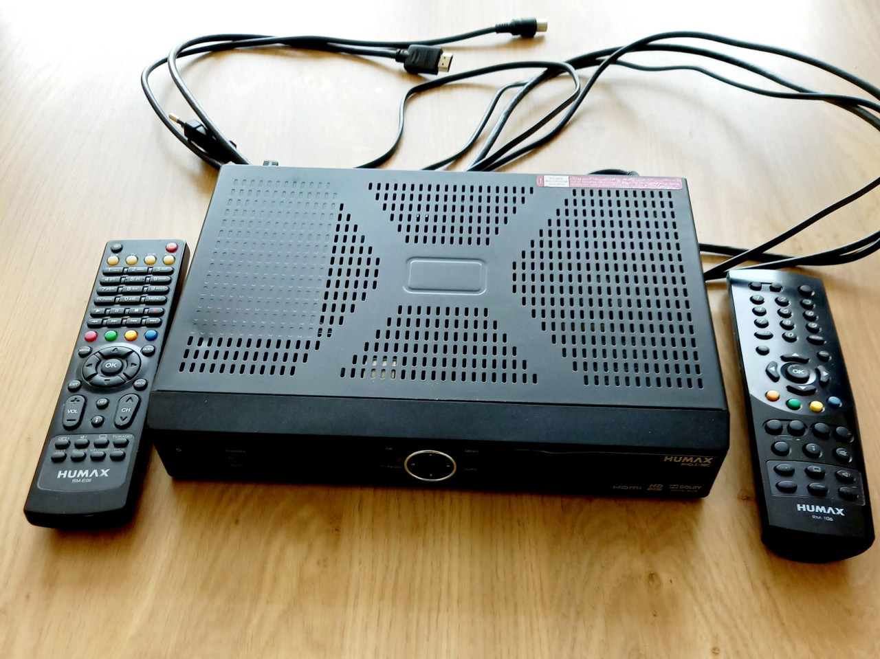 TV  Humax IRHD-5100C