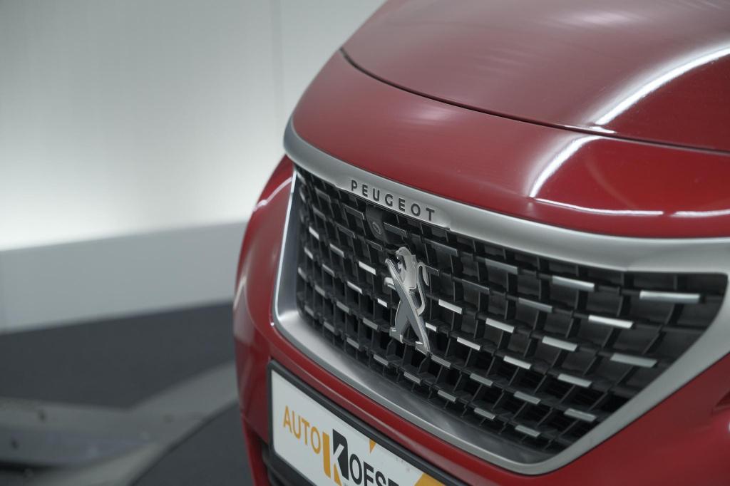 Peugeot 3008 puretech 130 eat6 gt | allseason banden | trekhaak | panoramad