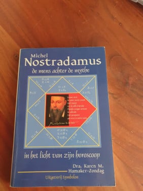 Karen Hamaker - Michel Nostradamus
