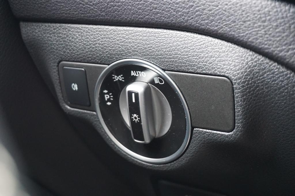 Mercedes-Benz Gla-klasse 180 ambition airco / navi / cruise / pano / parkee