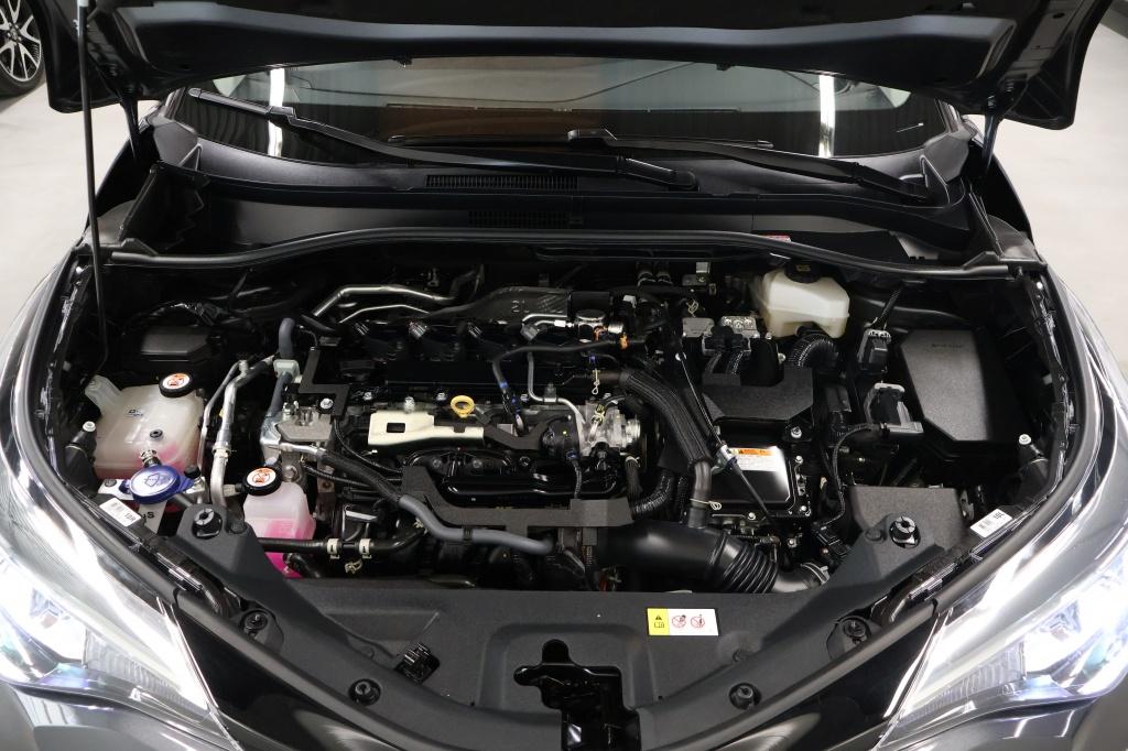 Toyota C-hr 2.0 hybrid dynamic