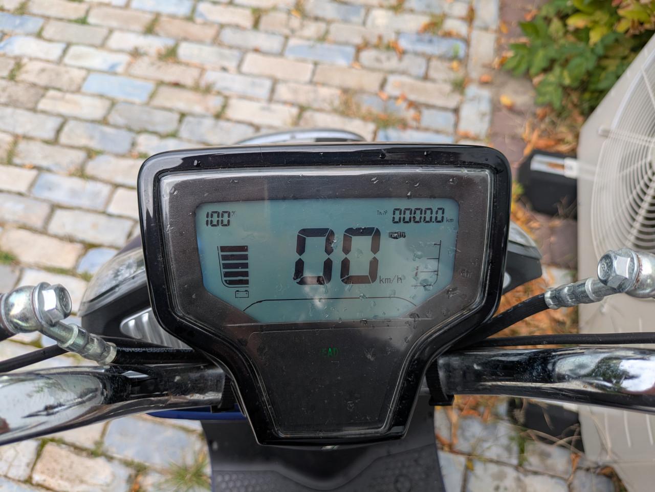 Mooie Nipponia volty bromscooter