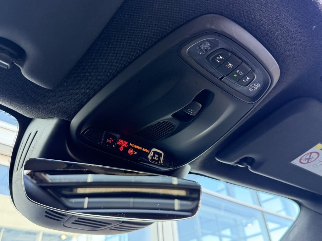 Volvo XC40 t5 262pk recharge| r-design-full options ! stylingpack