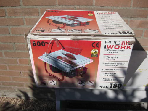Electriche tegelsnijder